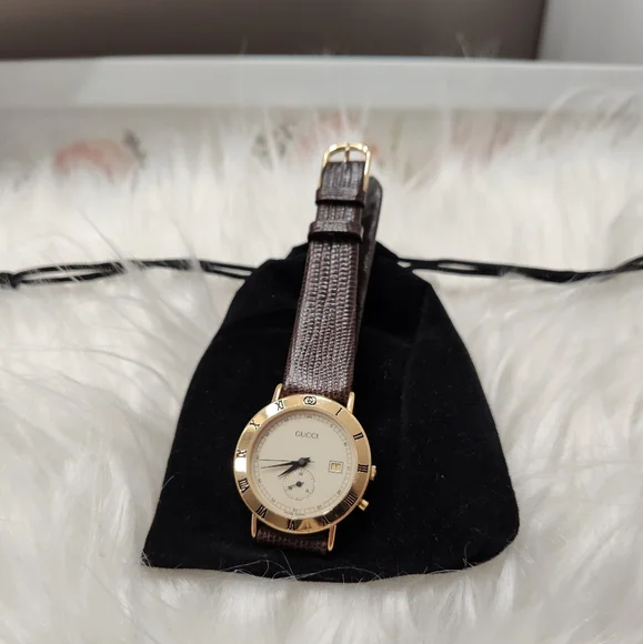 Vintage 90's Gucci 3800 Jr Wristwatch, 18k Gold Plated, Lizard Calf Band 5/8R, - Picture 6 of 16